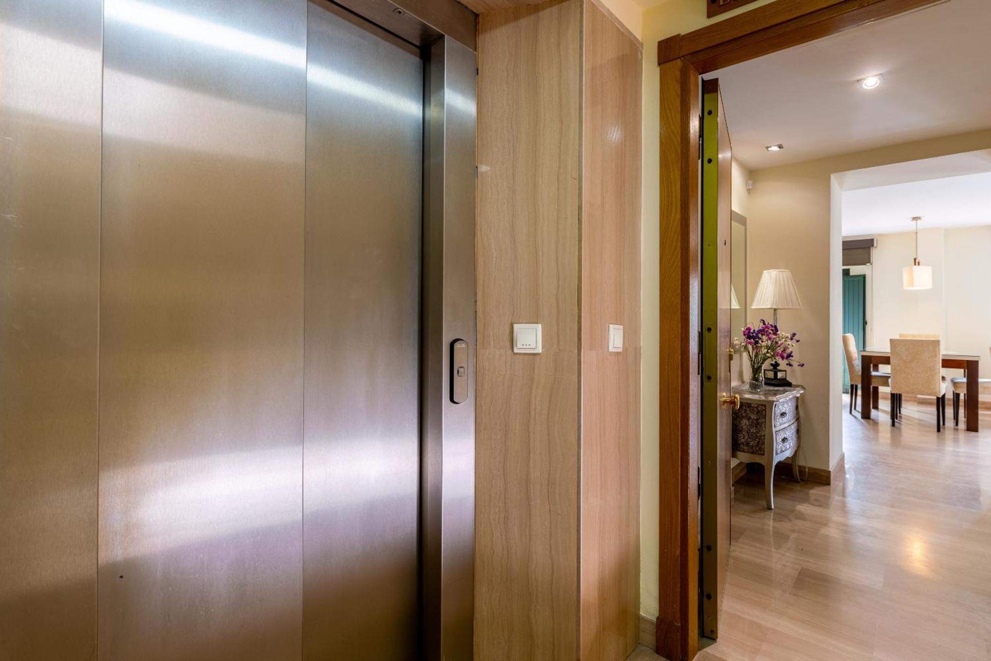 Pyl Apartamento Centro Junto Catedral Seville Luaran gambar
